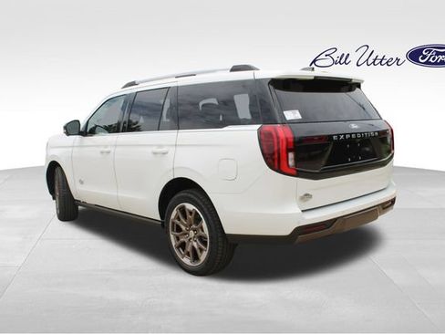 New 2027 Ford Expedition King Ranch RWD image 4