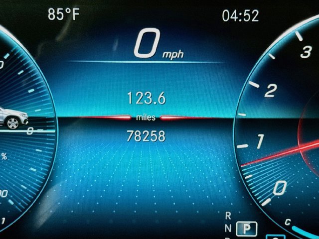 Used 2020 Mercedes-Benz GLE 350 4MATIC w/ MBUX Technology Package image 13