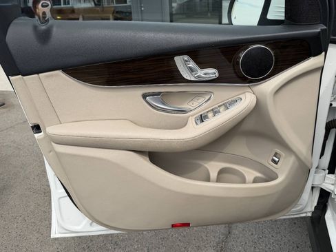 Used 2016 Mercedes-Benz GLC 300 image 10