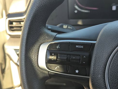 Used 2024 Kia Sportage LX image 28
