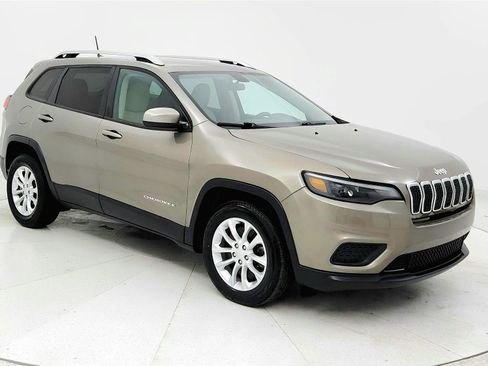 Used 2020 Jeep Cherokee Latitude FWD image 7