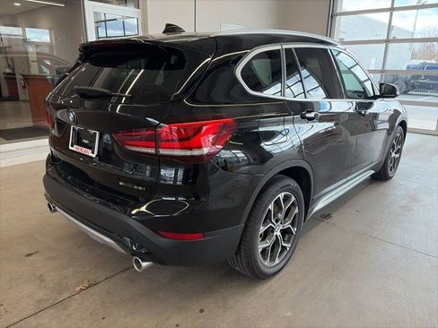 Used 2021 BMW X1 sDrive28i w/ Premium Package image 4