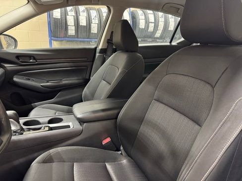 Used 2023 Nissan Altima 2.5 S image 5