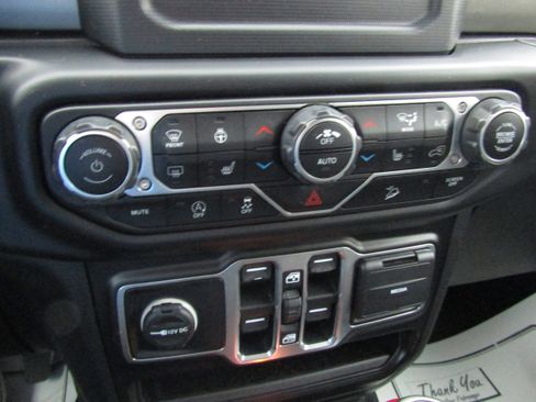 Used 2020 Jeep Wrangler Unlimited Sport image 20