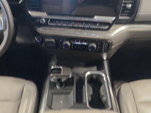 Used 2025 Chevrolet Silverado 1500 LTZ image 11