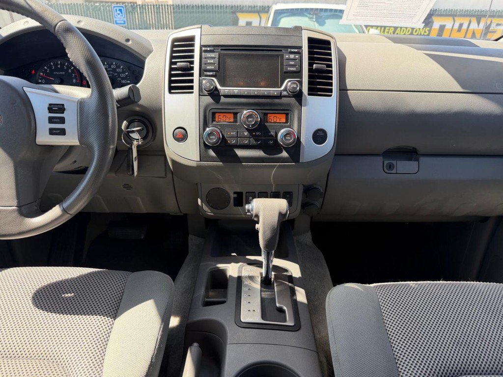 Used 2016 Nissan Frontier SV w/ SV Value Truck Package RWD image 25