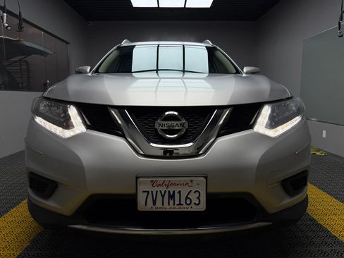 Used 2016 Nissan Rogue SV image 43