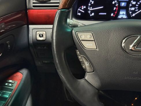 Used 2011 Lexus LS 460 AWD w/ Luxury Value Edition image 24