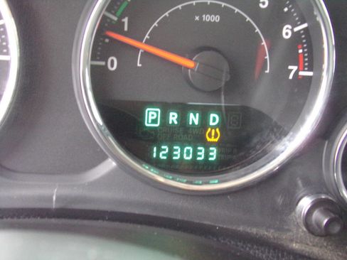 Used 2013 Jeep Wrangler Unlimited Sport w/ Connectivity Group image 12