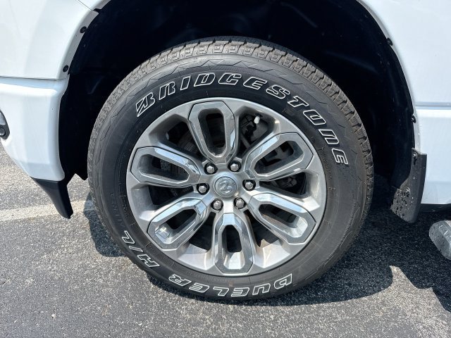 Used 2023 RAM 1500 Laramie AWD/4WD image 10