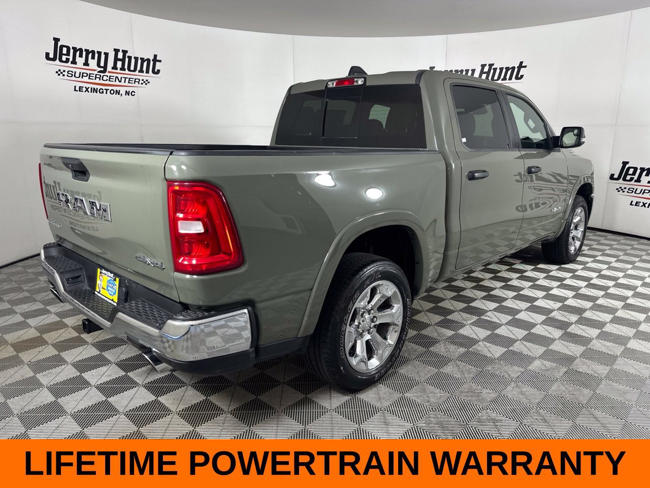 Used 2026 RAM 1500 Big Horn AWD/4WD image 6