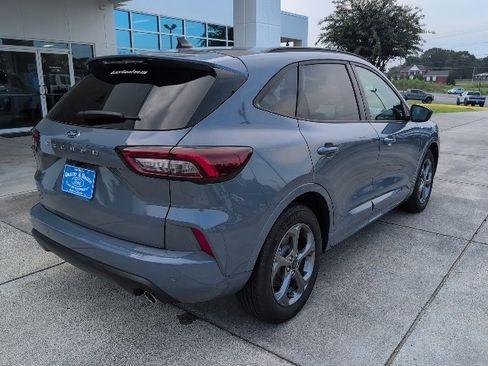 Used 2024 Ford Escape ST-Line w/ Tech Pack #1 image 7