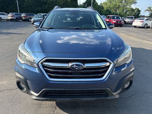Used 2019 Subaru Outback 2.5i Limited AWD/4WD image 8