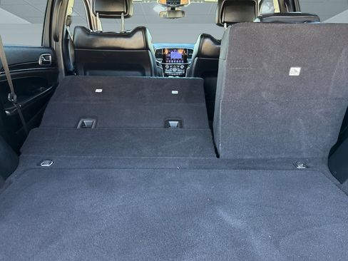 Used 2019 Jeep Grand Cherokee Limited image 33