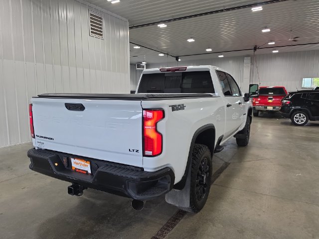Used 2026 Chevrolet Silverado 3500 LTZ w/ LTZ Plus Package AWD/4WD image 8