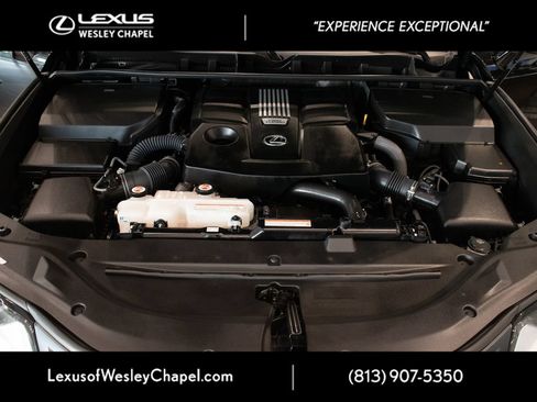 Used 2024 Lexus LX 600 4WD w/ Appearance Package image 9