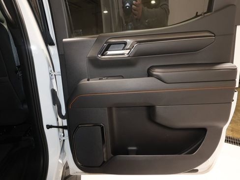 Certified 2024 GMC Sierra 1500 AT4 w/ Technology Package image 21