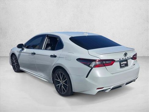 Used 2023 Toyota Camry SE w/ Convenience Package FWD image 7