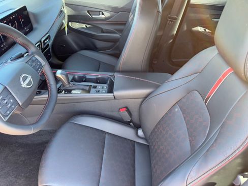 New 2026 Nissan Sentra SR w/ SR Premium Package image 18