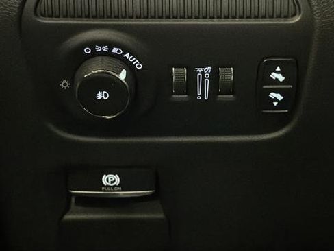 Used 2024 Jeep Wagoneer Series II image 38