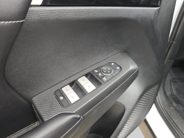 Used 2024 Mitsubishi Outlander 4WD Plug-In Hybrid image 27