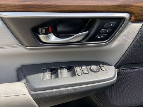 Used 2019 Honda CR-V EX-L image 16