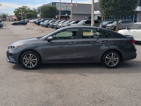 Used 2023 Kia Forte LXS w/ LXS Technology Package image 7