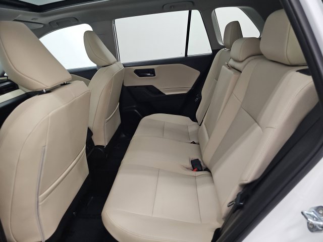 Used 2026 Toyota RAV4 XLE Premium w/ Panoramic Sun Roof Package AWD/4WD image 32