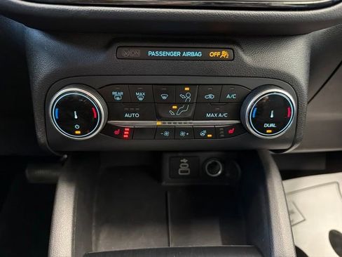Used 2025 Ford Escape ST-Line Select AWD/4WD image 14