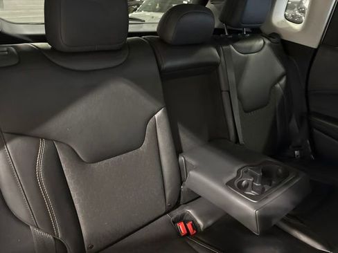 Used 2020 Jeep Compass Latitude FWD image 25