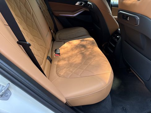 Used 2025 BMW X5 xDrive40i w/ Premium Package AWD/4WD image 15
