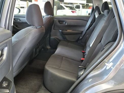 Used 2024 Nissan Rogue S FWD image 8