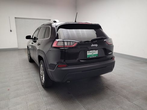 Used 2019 Jeep Cherokee Latitude Plus FWD image 6