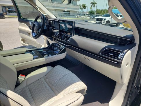 Used 2022 Lincoln Navigator Black Label AWD/4WD image 30