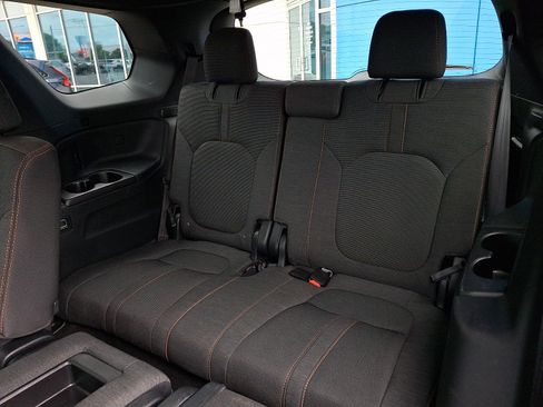 Used 2023 Honda Pilot Sport image 10