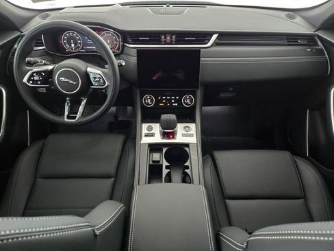 New 2026 Jaguar F-PACE R-Dynamic S image 4