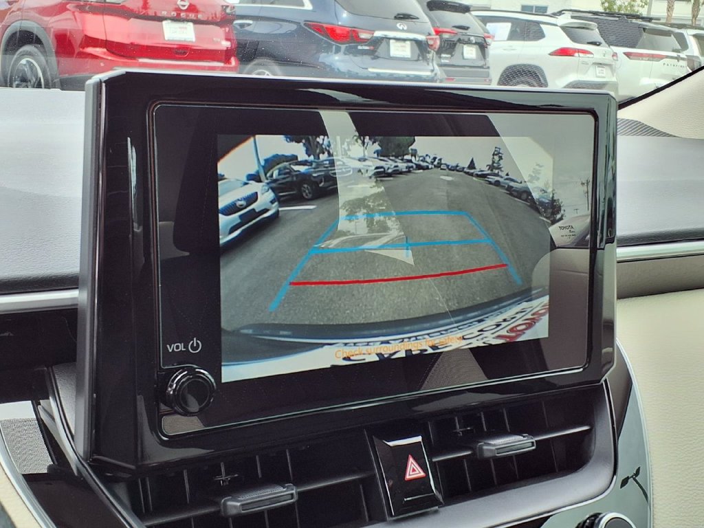 Used 2026 Toyota Corolla LE FWD image 21