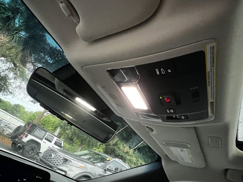 Certified 2023 Lexus ES 350 w/ Premium Package FWD image 28