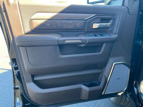 New 2026 RAM 2500 Limited image 9