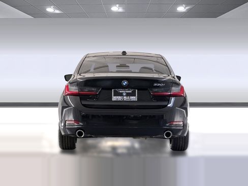 Used 2023 BMW 330i Sedan w/ Convenience Package image 9