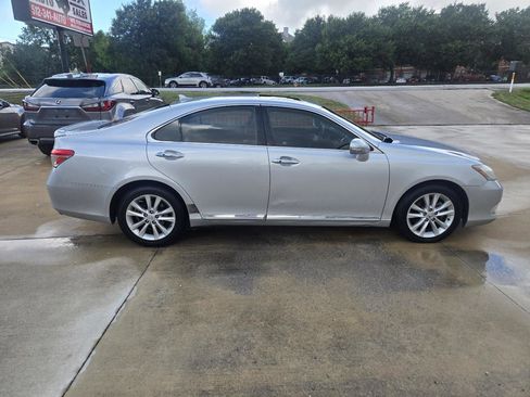 Used 2011 Lexus ES 350 FWD image 4