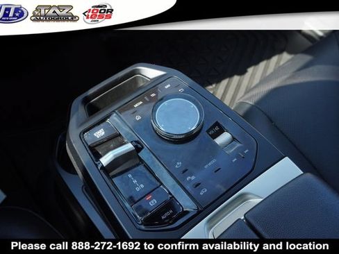 Used 2022 BMW iX xDrive50 w/ Sport Package AWD/4WD image 19