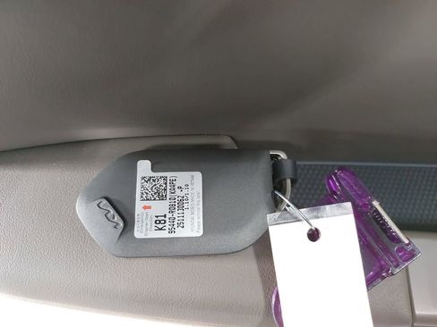 New 2026 Kia Carnival EX image 39