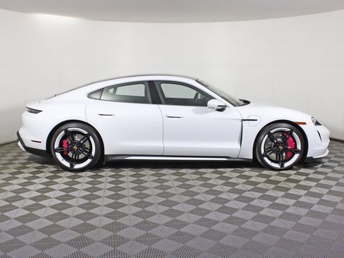 Used 2020 Porsche Taycan Turbo image 8