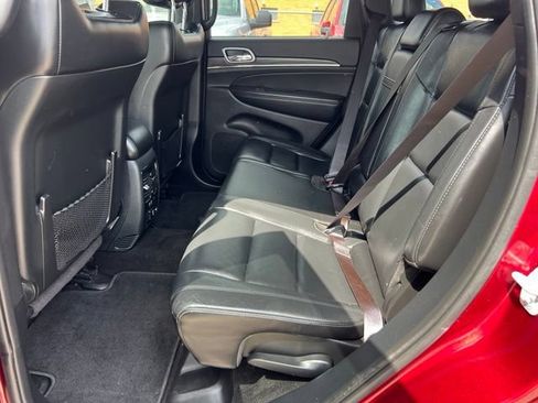 Used 2019 Jeep Grand Cherokee Limited AWD/4WD image 22