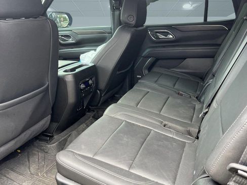 Used 2023 Chevrolet Tahoe Z71 w/ Z71 Off-Road Package AWD/4WD image 7