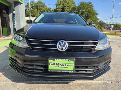 Used 2017 Volkswagen Jetta S w/ Jetta S Cold Weather Package FWD image 8