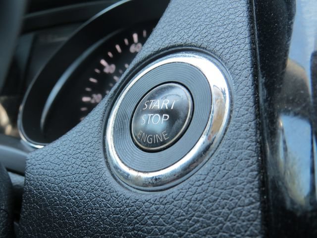 Used 2017 Nissan Rogue SL w/ SL Premium Package FWD image 24