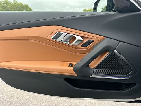 Used 2026 BMW Z4 sDrive30i w/ Convenience Package image 21