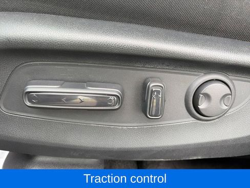 Used 2025 Honda CR-V EX image 16